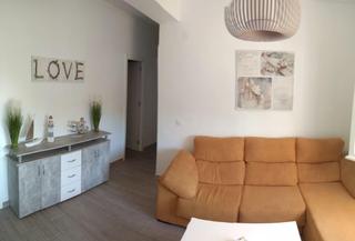 Flat  Avenida españa. Apartamento reformado junto al puerto y el paseo marítimo de est