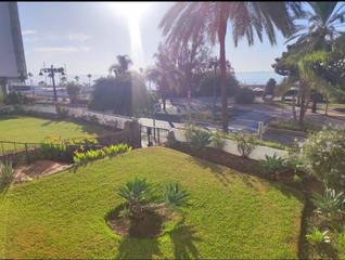 Piso en Puerto de Estepona. Apartamento reformado junto al puerto y el paseo marítimo de est