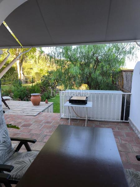 Foto b9fafc0e-18a0-4049-8909-9ab60f531035. Casa a schiera con parcheggio piscina in Centro Alhaurín el Grande