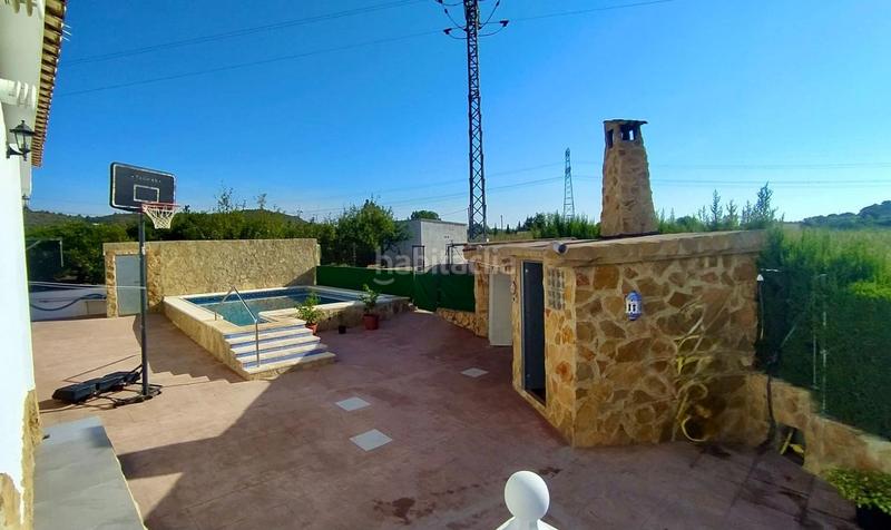 Foto 0b28d1a9-d7c6-4d1c-bce4-f587bcf86390. Xalet amb aparcament piscina a Montroy