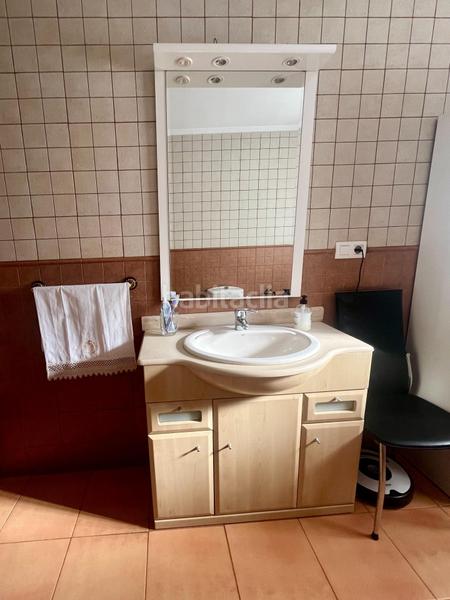 Foto cd2e290c-e1b1-4d3f-ae08-f309bf7611a8. Xalet amb aparcament piscina a Montroy