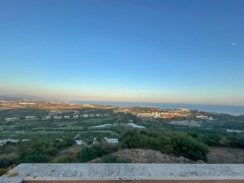 Foto 2ce34eae-e4b9-4f58-9de0-c831277b7f21. Attique avec parking dans Doña Julia Golf Casares