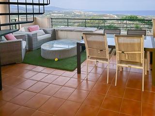 Penthouse  Calle higuera. Atico duplex con vistas al mar y dos plazas de garaje.