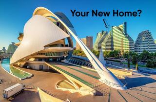 Appartement à Avenida professor lopez piñero 4. Piso reformado con vistas espectaculares a la ciudad de las arte