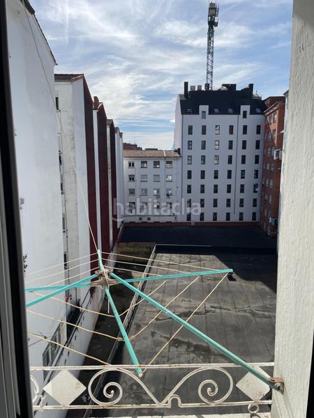 Foto 8b5d2b00-6c3e-4c56-a73a-1a33e6f7bed8. Pis a calle del escultor laviada 6 a Vallobín Oviedo