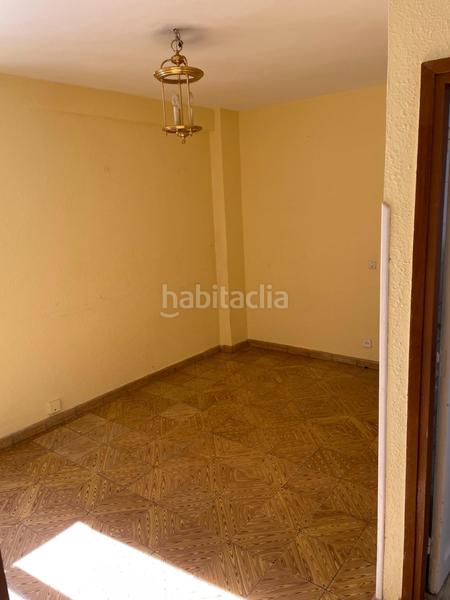 Foto d815dd89-0d02-4935-8774-5329170b9ca6. Pis a calle del escultor laviada 6 a Vallobín Oviedo