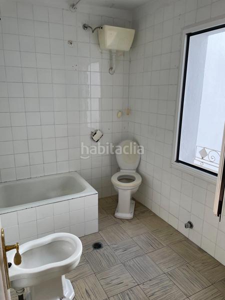 Foto e2b9859f-2548-45bb-8ce5-e63268eaec3e. Pis a calle del escultor laviada 6 a Vallobín Oviedo