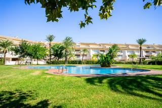 Apartamento  Cantabria. Piso de lujo en el palmeral iii