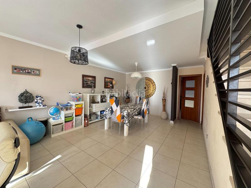 Foto abdc197e-daca-4fd8-97f5-72b6d7ffa338. Casa amb aparcament a Pozo Izquierdo Santa Lucía de Tirajana