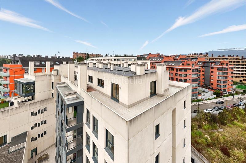 Foto 03c21fd4-081c-418c-a36a-e2cadfcd6a36. Dachwohnung in calle de josé maría marcilla 19 in Oviedo