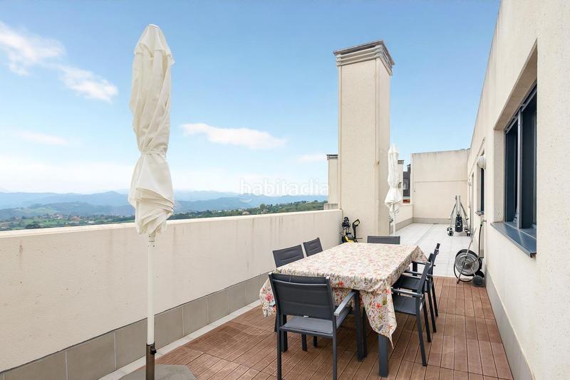 Foto 12b0048f-8aaf-4de3-90cf-be66f6f2db8a. Dachwohnung in calle de josé maría marcilla 19 in Oviedo