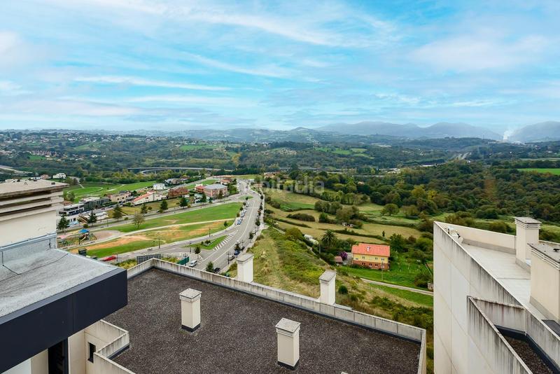 Foto 72043385-2462-4e8d-99db-5c4b7ab5209e. Dachwohnung in calle de josé maría marcilla 19 in Oviedo