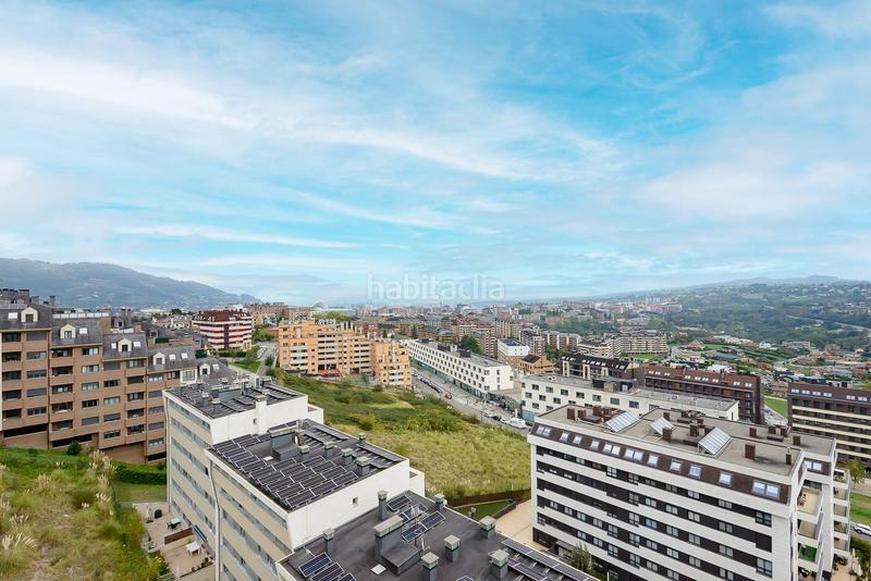 Foto 7ef2c7ae-f868-4d97-a2d2-072000806f04. Dachwohnung in calle de josé maría marcilla 19 in Oviedo