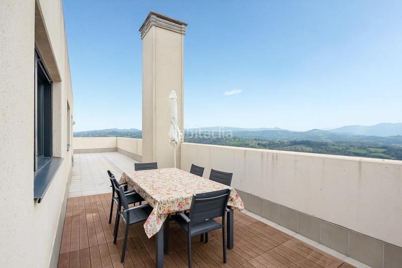 Foto b1605ee5-4d9c-4c13-a137-b239144bceba. Dachwohnung in calle de josé maría marcilla 19 in Oviedo