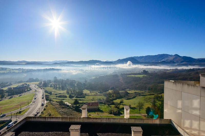 Foto b54770da-6171-4e52-8e9b-941f2b67f1eb. Dachwohnung in calle de josé maría marcilla 19 in Oviedo