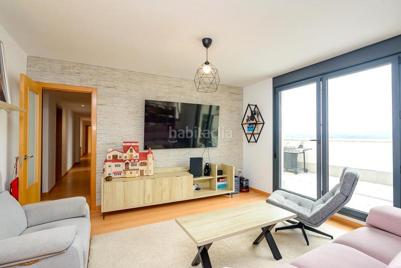 Foto bb3d4cbf-1db0-4514-af61-bf85f3426a43. Dachwohnung in calle de josé maría marcilla 19 in Oviedo