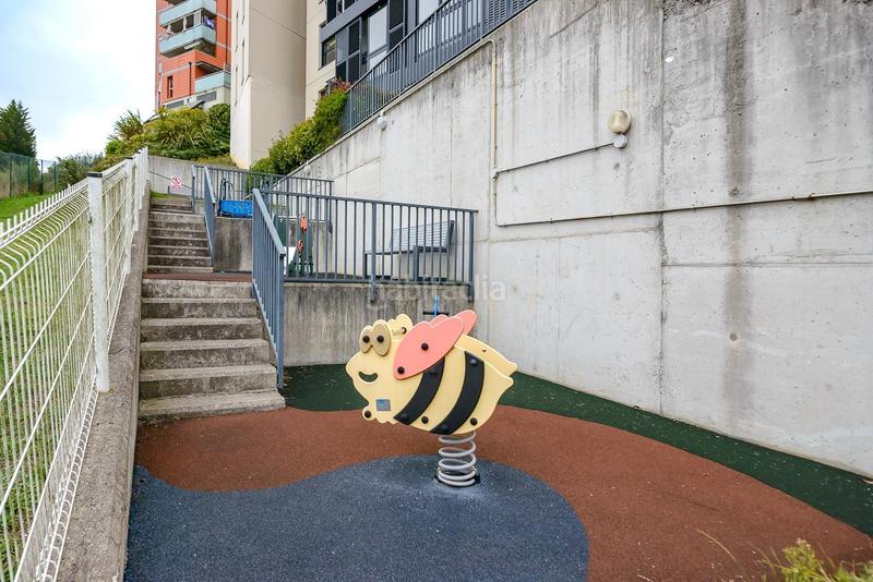 Foto c99cfab7-08ee-4263-9d4b-f74ed6c4540f. Dachwohnung in calle de josé maría marcilla 19 in Oviedo