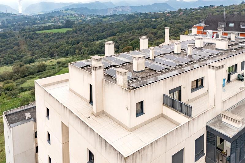 Foto cf6579e0-6b03-4230-8c61-06d1ba3d31cd. Dachwohnung in calle de josé maría marcilla 19 in Oviedo