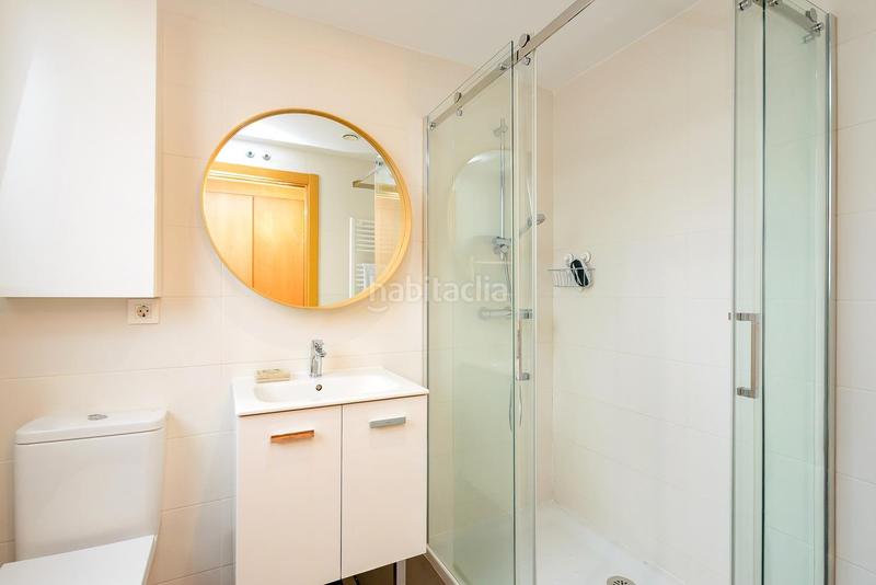 Foto ee5a0d8a-5a9b-42bc-8c12-ee3f937f6017. Dachwohnung in calle de josé maría marcilla 19 in Oviedo