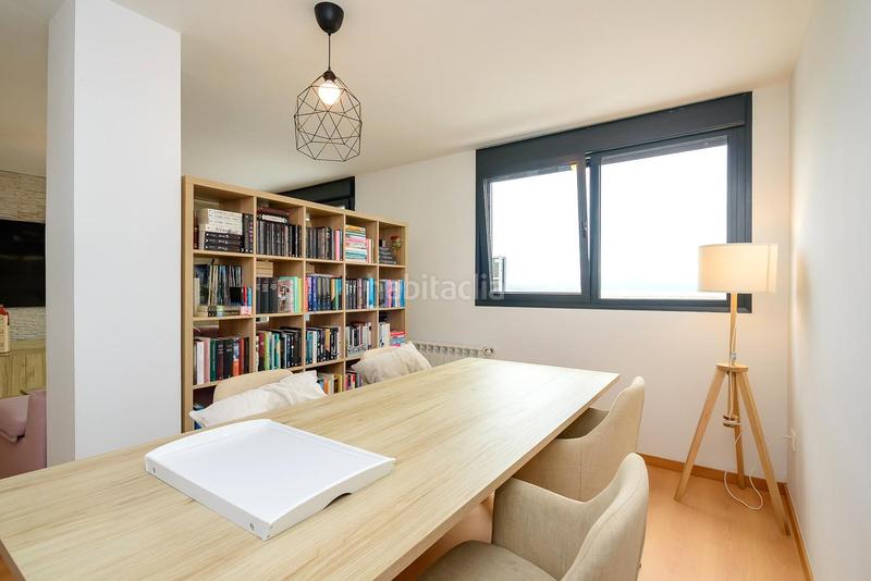 Foto fbad53d3-0fb6-43d0-a335-1ffbdcc5b15b. Dachwohnung in calle de josé maría marcilla 19 in Oviedo