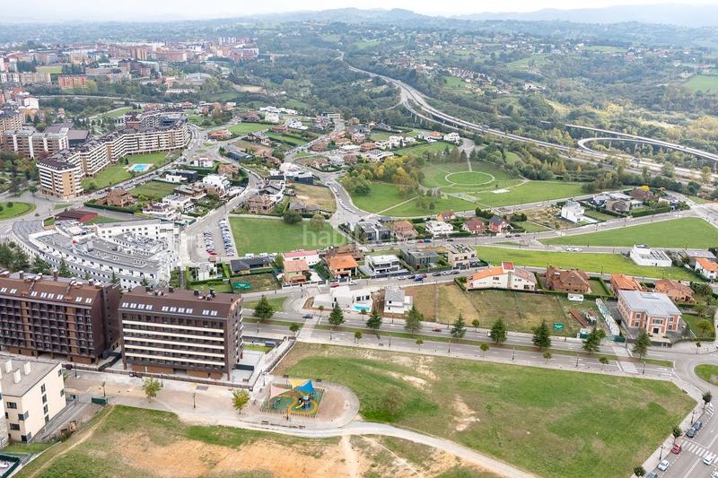 Foto fe0bc8ed-a326-4a8a-a9a4-fc74f617446a. Dachwohnung in calle de josé maría marcilla 19 in Oviedo