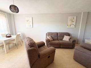 Appartement  Bodega la. Bungalow planta alta con gran solárium privado y piscina comunit