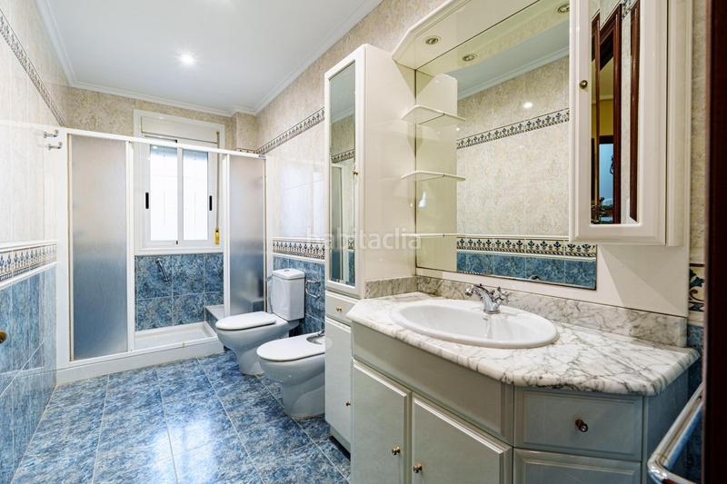 Foto 21a63a28-15db-4fea-b83c-2e4ef8c49e34. Chalet mit heizung parking in A Carballeira Ourense