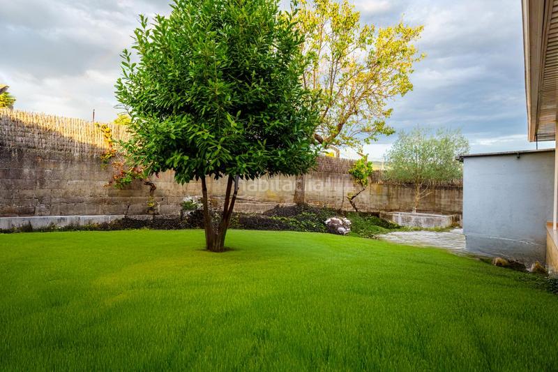 Foto 302c3adb-a2b3-406b-98dd-c0c09a65f512. Chalet mit heizung parking in A Carballeira Ourense