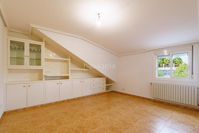 Foto 7086993e-ef4a-4ef4-a9b4-713da0f43d64. Chalet mit heizung parking in A Carballeira Ourense