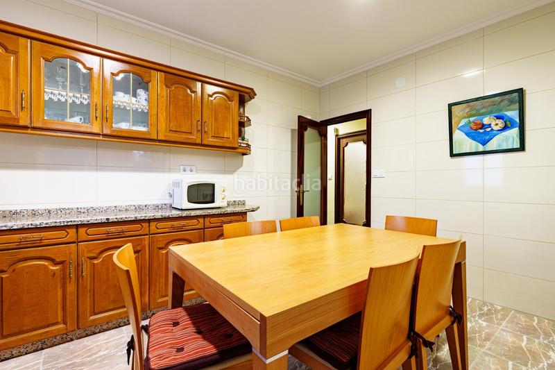 Foto 9b6b809e-c190-44c2-b614-7264aaca7986. Chalet mit heizung parking in A Carballeira Ourense