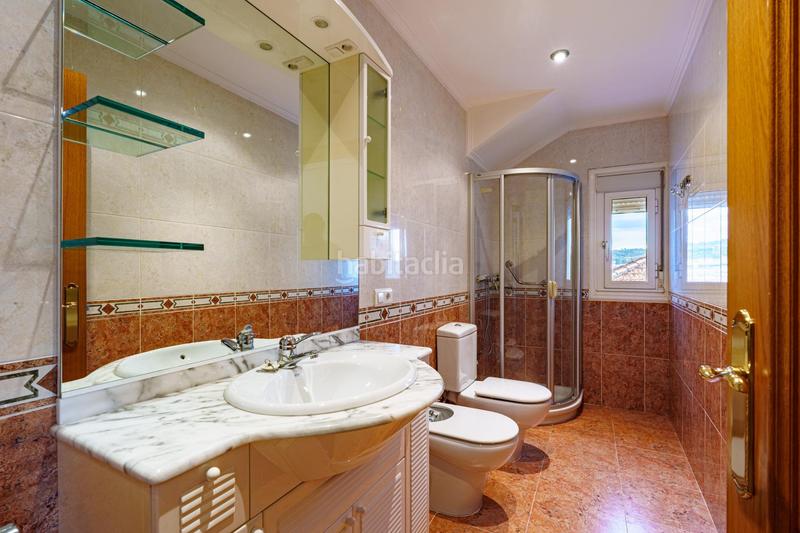 Foto d63c1e36-1c32-4acd-bb72-a0a9f73154b1. Chalet mit heizung parking in A Carballeira Ourense