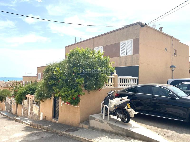 Foto 295fa0a3-bec9-40d1-a66d-c91fe1d1575c. Pis amb aparcament a calas Santa Pola este Santa Pola