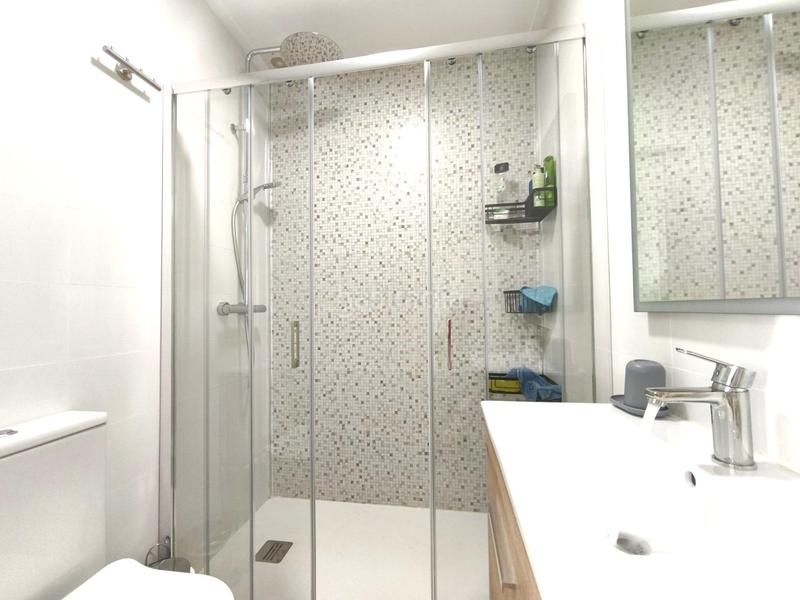 Foto 6370d0f4-721f-4565-be7e-6ffbd9e06259. Pis amb aparcament a calas Santa Pola este Santa Pola