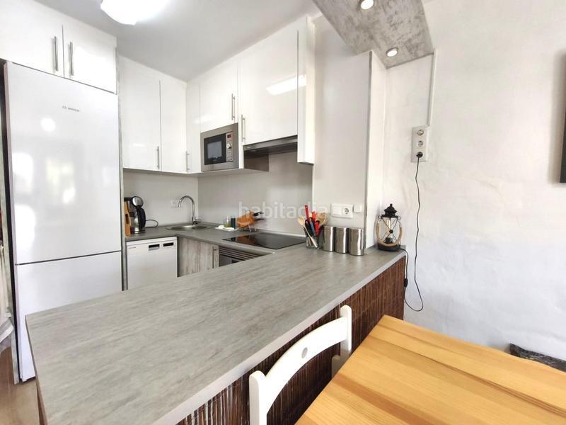 Foto d2569359-cc54-4782-bbe2-7334384e9325. Pis amb aparcament a calas Santa Pola este Santa Pola