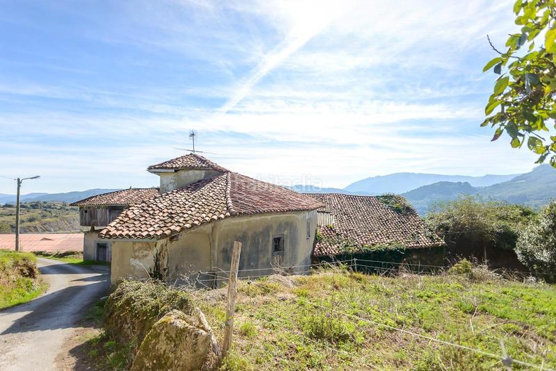 Foto 58b9919d-bdbf-45df-a4b0-8df206017196. Maison dans lugar poles 11 dans Salas