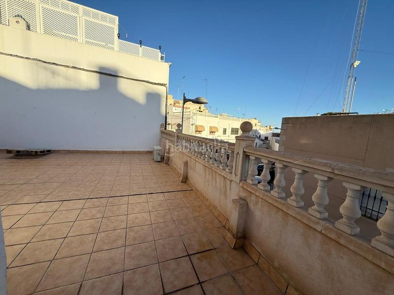 Foto 1ce85410-d1de-453d-97a4-877444d635d0. Casa adossada amb aparcament a Esperanza - Quemadero Almería