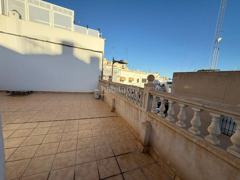 Foto 384b5684-c712-4674-9a79-b3f7e3bac263. Casa adossada amb aparcament a Esperanza - Quemadero Almería