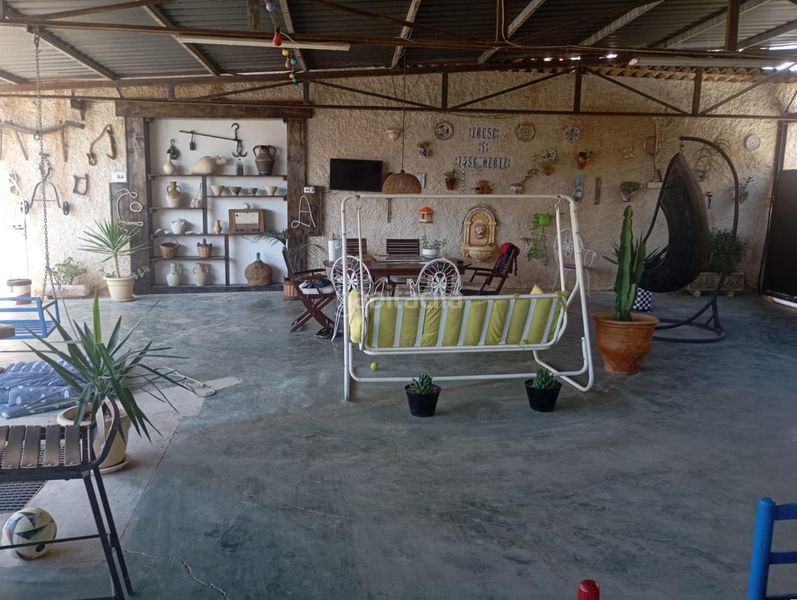 Foto 3bee226a-b81d-4230-8140-ff5bc2eb31ad. Casa amb aparcament piscina a Romana (la)