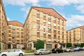 Appartamento in Alcalde lopez mulero 10. Huca piso 3 hab 2 baños garaje y trastero 179.990 la monxina
