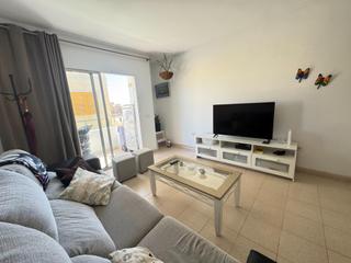 Appartement  Calle tristana. Vivienda de 4 dormitorios en santa lucia