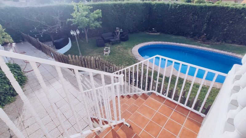 Foto a7d45eff-0bbc-4a15-90f0-7a85362a6a15. Casa amb calefacció aparcament piscina a Yeles