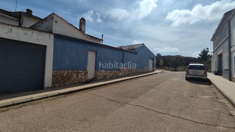 Foto 6a52a540-de3e-4d15-8713-15cb540d3060. Casa adosada  en Caudete de las Fuentes