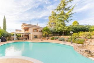 Chalet en Requena. Exclusivo chalet con encanto en san josé de requena