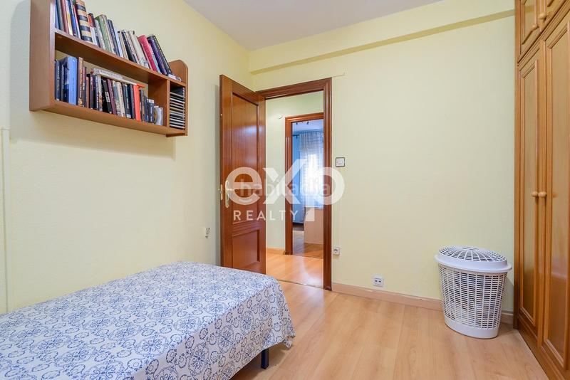 Foto 221ac685-f8ad-46c4-aff8-eaa0f26fc040. Pis a calle feijoo 48 a El Coto Gijón