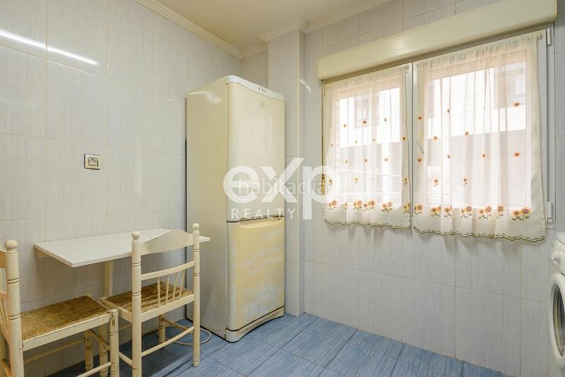 Foto 593896d1-de93-46a4-84a5-afa464162891. Pis a calle feijoo 48 a El Coto Gijón