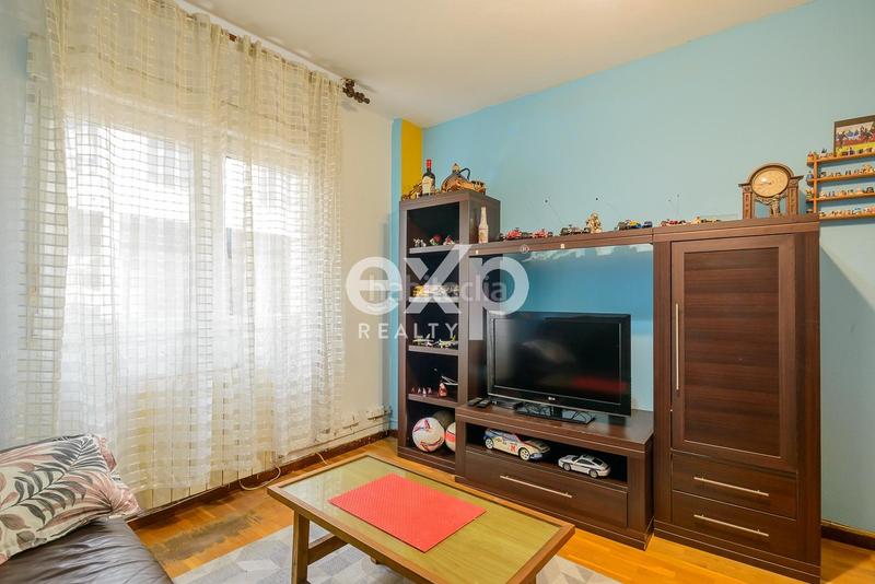 Foto e07eb674-6cf9-4caf-b02d-9cb426632b4c. Pis a calle feijoo 48 a El Coto Gijón