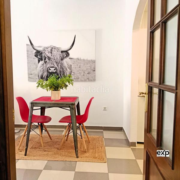 Foto 27cabe22-6e52-46ba-a897-4f8a39760e43. Appartamento con piscina in Roquetas pueblo Roquetas de Mar