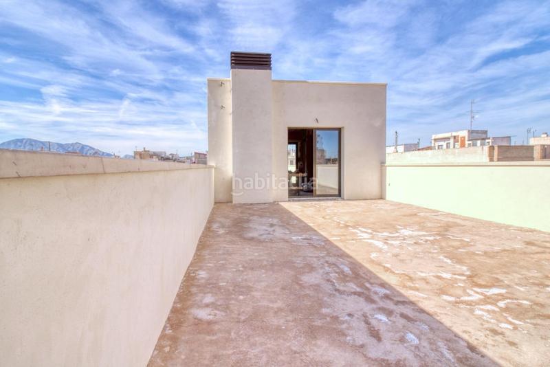 Foto 8a0ddf6b-8ccb-4c62-93fc-b8cd1bab26d7. Casa tríplex de 330 m alquiler con opción a compra! en Albatera