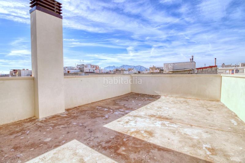 Foto 9a410bc5-570a-4a66-99d2-91fe2670fd51. Casa tríplex de 330 m alquiler con opción a compra! en Albatera