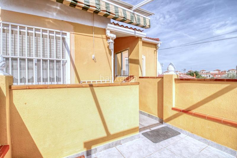 Foto b9d0c92c-9b6b-481e-a961-e736d4b417b8. Casa con parcheggio in Zona Carrefour - Urbanizaciones Torrevieja